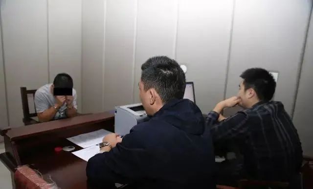 文章附图